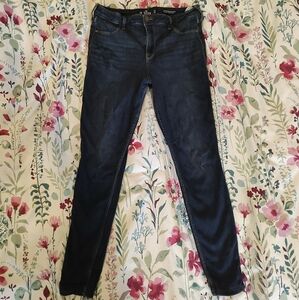 Hollister skinny jeans